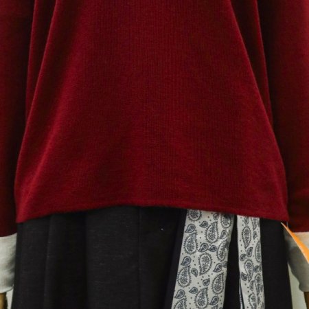 배색카라긴팔니트