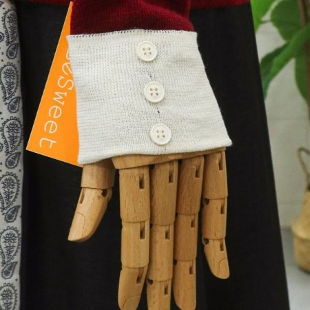 배색카라긴팔니트