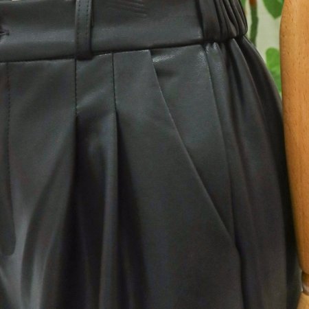 레더버뮤다팬츠