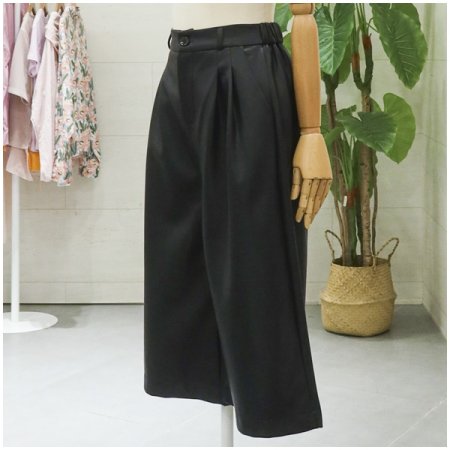 레더버뮤다팬츠