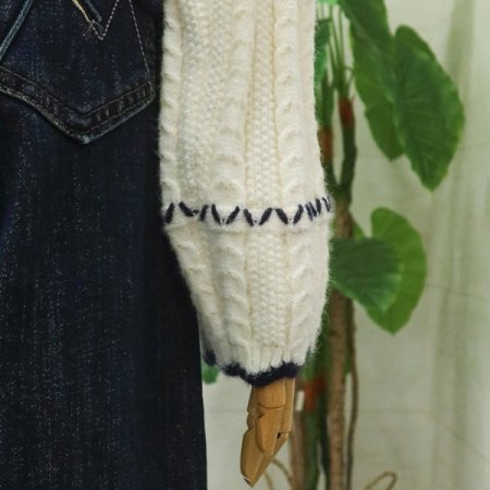 물결자수긴팔가디건