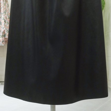 레아밴딩레더롱스커트