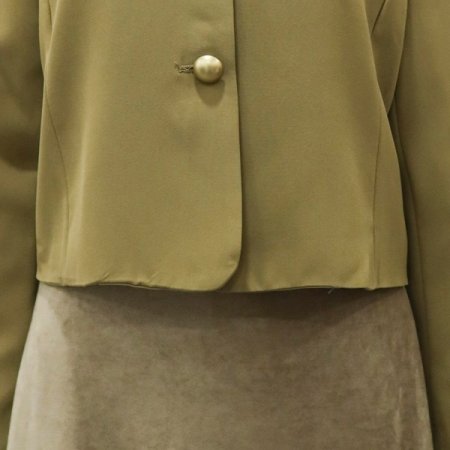 라인금장단추자켓