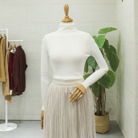 소프트목폴라이너니트