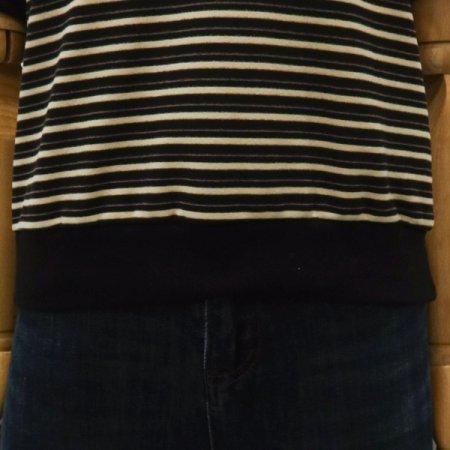 티아라단가라맨투맨티셔츠