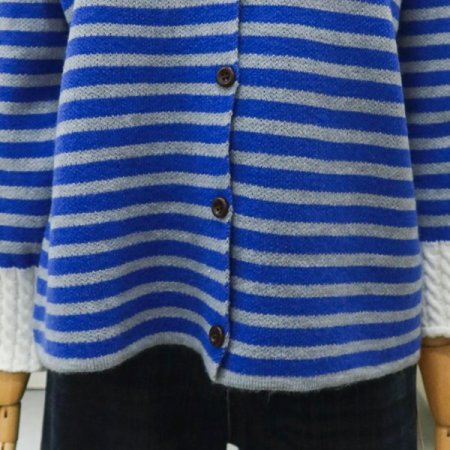 소매배색니트가디건