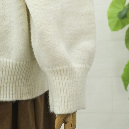 사슴자수긴팔가디건니트