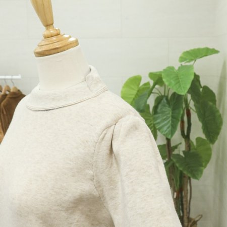 더블보트긴팔니트