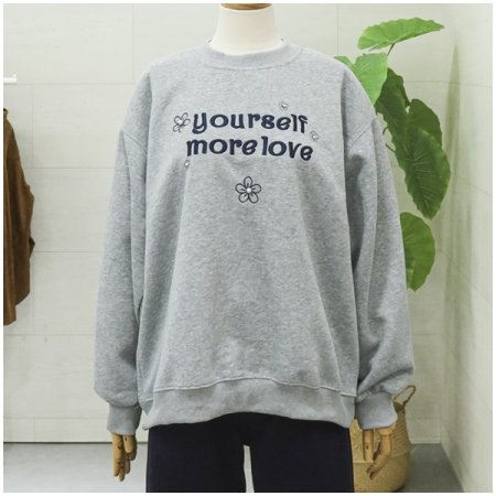 모어럽맨투맨티셔츠