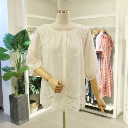 펀칭면블라우스