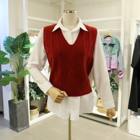 더블꽈배기조끼블라우스