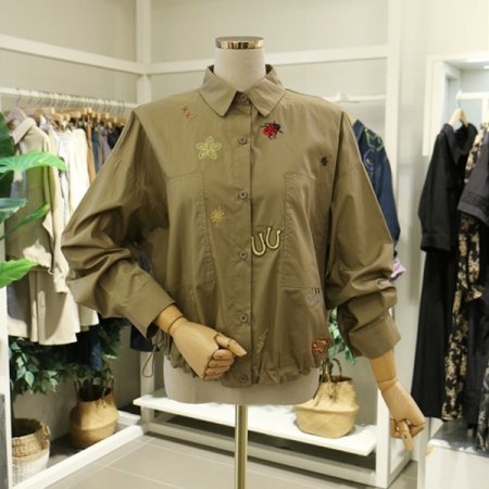 무당벌레자수남방블라우스