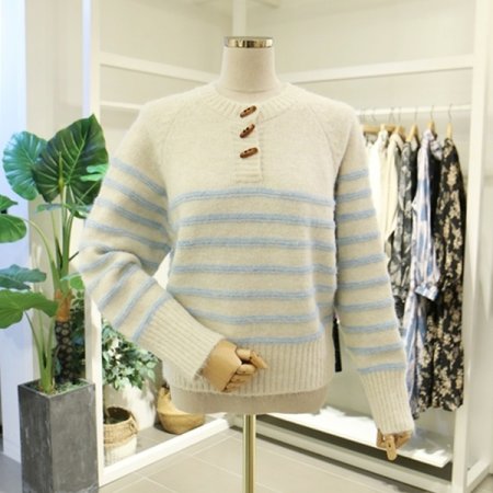 떡볶이스트라이프니트