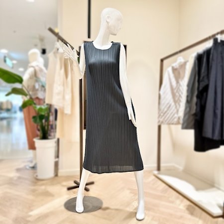 민소매 플리츠 롱 원피스