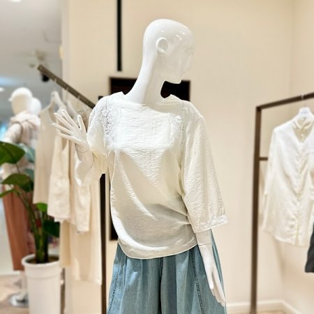 레이스 배색 블라우스