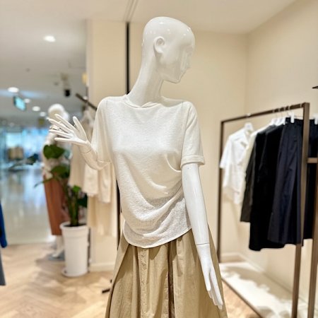 울티모 네추럴 라운드넥 린넨 티셔츠