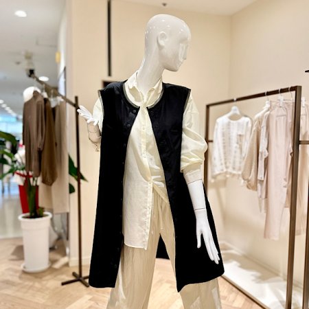 레이스 디테일 하프 베스트