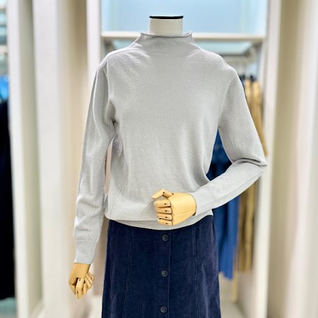 홀가먼트 하프넥 니트