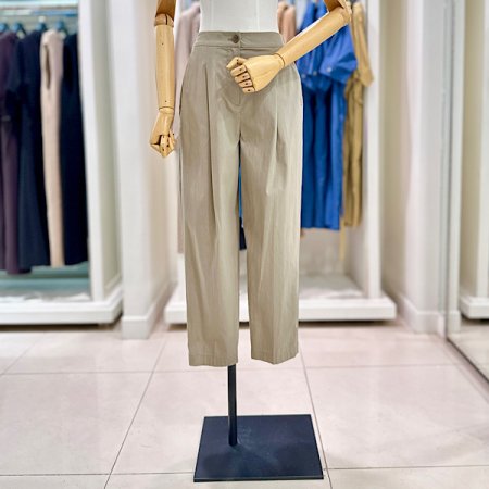 앞턱 배기핏 팬츠