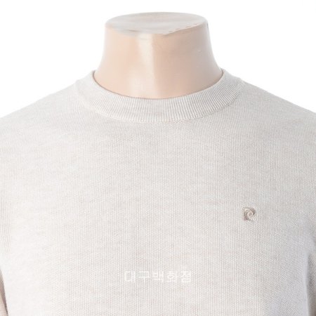 텍스쳐 라운드 니트