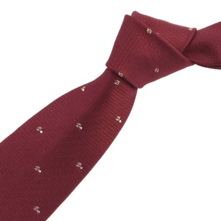 큐빅과 골드 D로고가 어우러진 타이