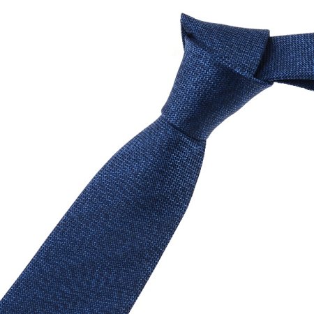 조직감이 돋보이는 솔리드타이