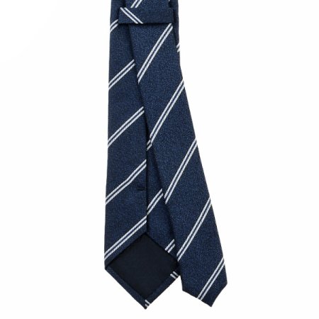 화이트라인이 배색된 스트라이프타이