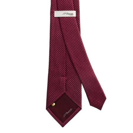 고급스러움이 돋보이는 기하학 패턴타이