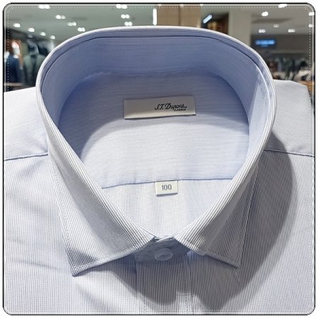 듀퐁만의 아이덴티티인 둥근D라벨셔츠