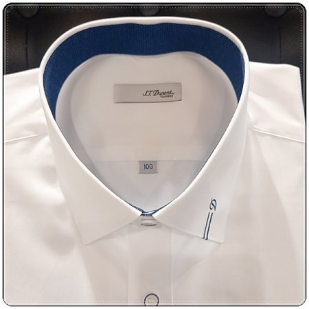 투톤자수와 D로고 자수 셔츠