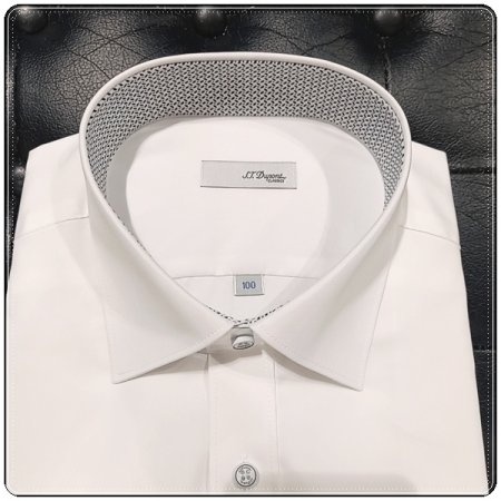 트윌소재를 사용한 기본 컴포터블 셔츠