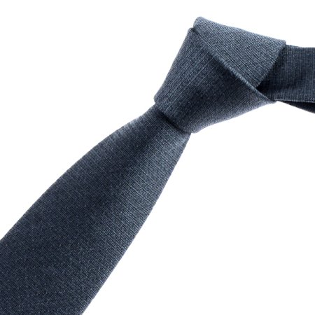 하단의 금속 삼색장식이 포인트된 타이