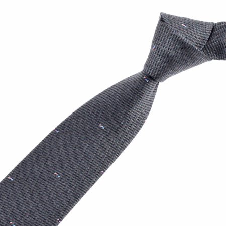 삼색포인트를 모티브로 풀어낸 타이