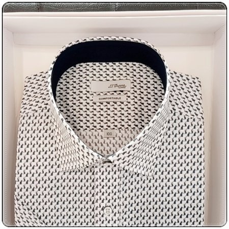 스트레치 소재를 사용한 프린트셔츠