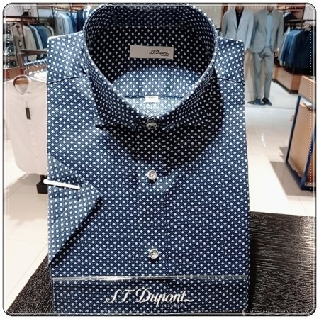 꽃잎 모티브 올오버 프린트 반소매셔츠