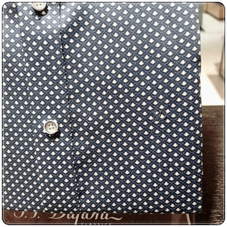 꽃잎 모티브 올오버 프린트 반소매셔츠