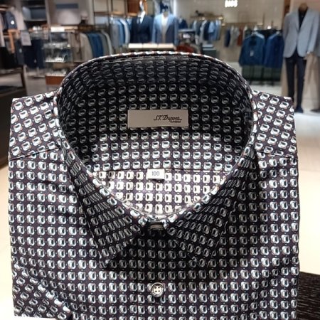 평직 그라운드에 컬러감의 프린트한셔츠