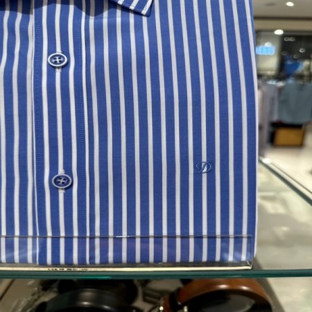 스트라이프둥근D라벳 포인트인 반팔셔츠