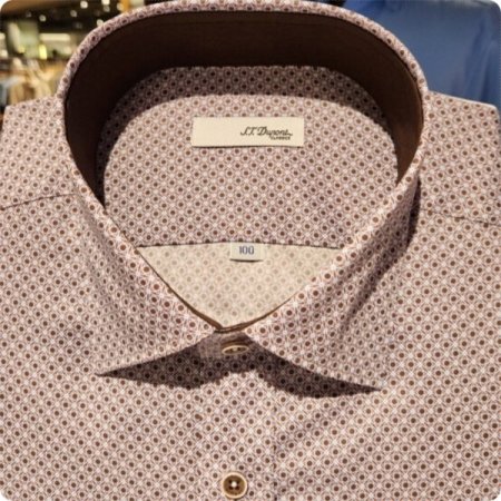 기하학 모티브의 비지니스룩 가능한셔츠