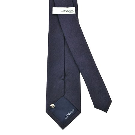 삼색 로고 포인트가 돋보이는 넥타이