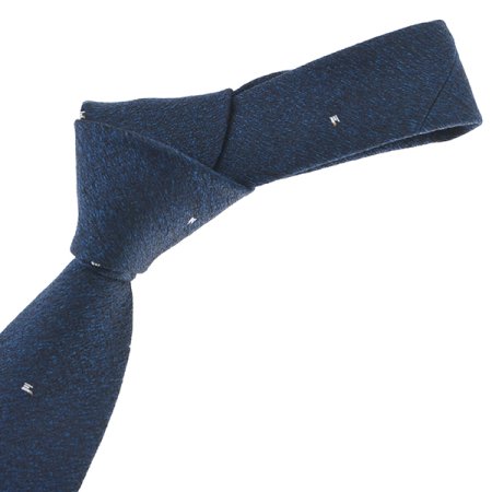 포인트가 돋보이는 올오버 타이