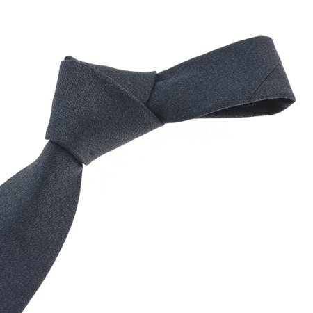 깔끔한 조직감이 돋보이는 솔리드 타이