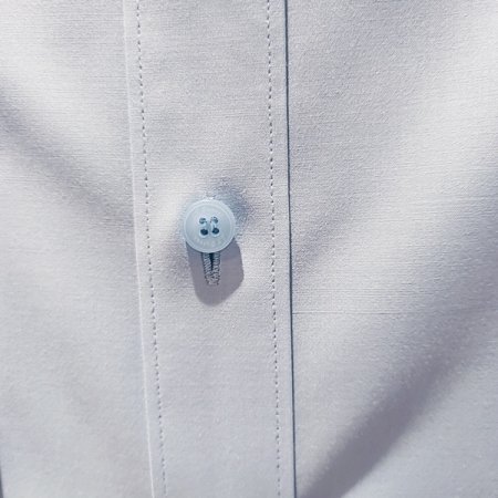 삼색자수를수놓은 클래식한 비즈니스셔츠