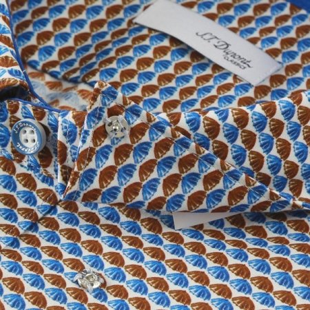 편안하고 캐주얼 하게 입을수 있는셔츠