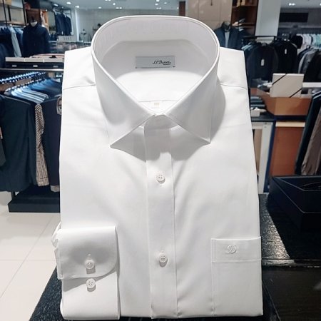 소프트한 터치감이 특징인 일반핏셔츠