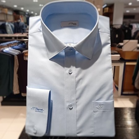 면 스트레치 소재를 사용한 일반핏셔츠