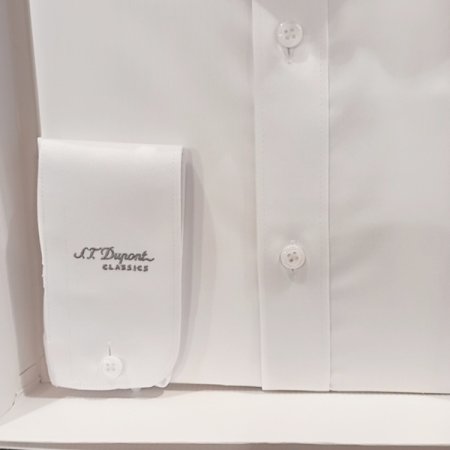 신축성이 좋은 스트레치 일반핏셔츠