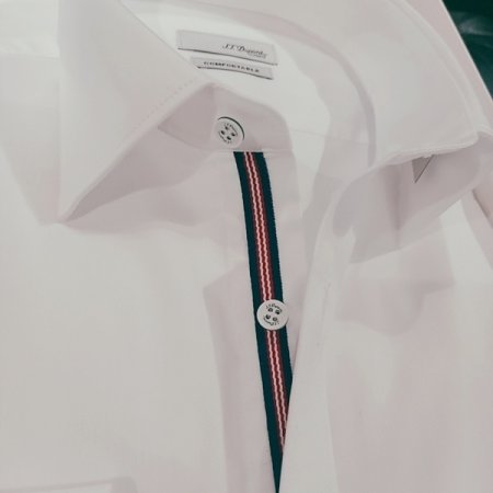 커퍼스와 마이다대 삼색자수 슬림핏셔츠