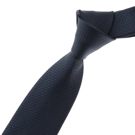 은은한 광택감이 돋보이는 솔리드타이