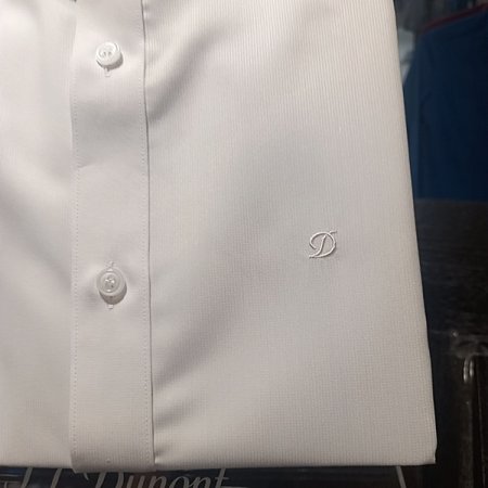 도비 소재의 착용감이 좋은슬림핏셔츠